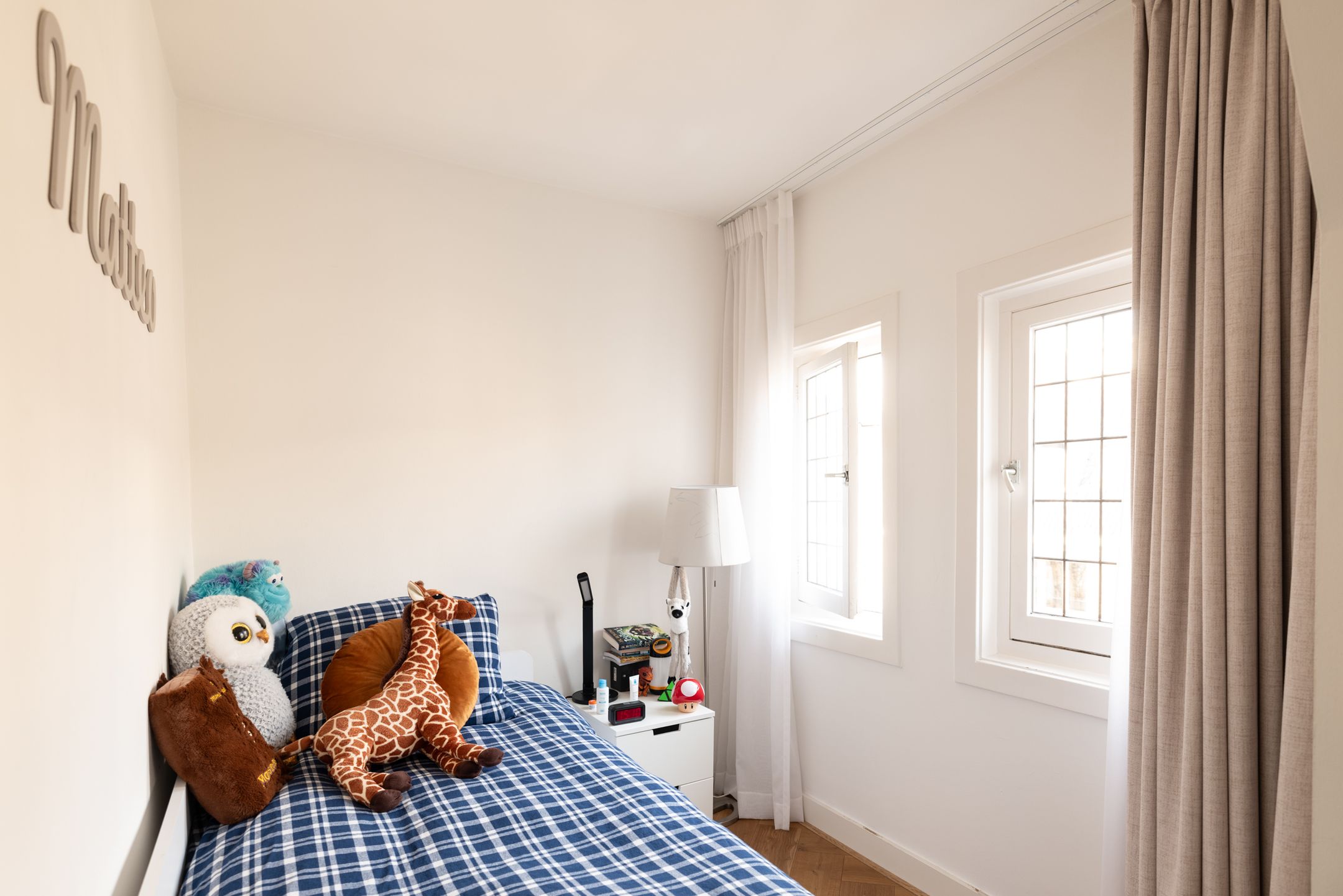 Spacious Triple Upper House in Prime Amsterdam Oud-Zuid Location — 33