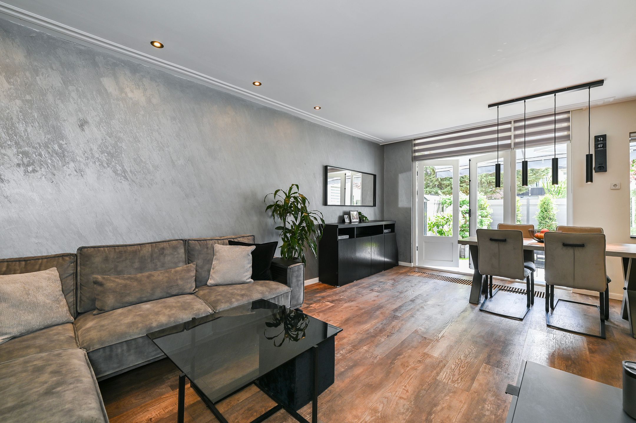 Photo 9 of van Alphenstraat 22
