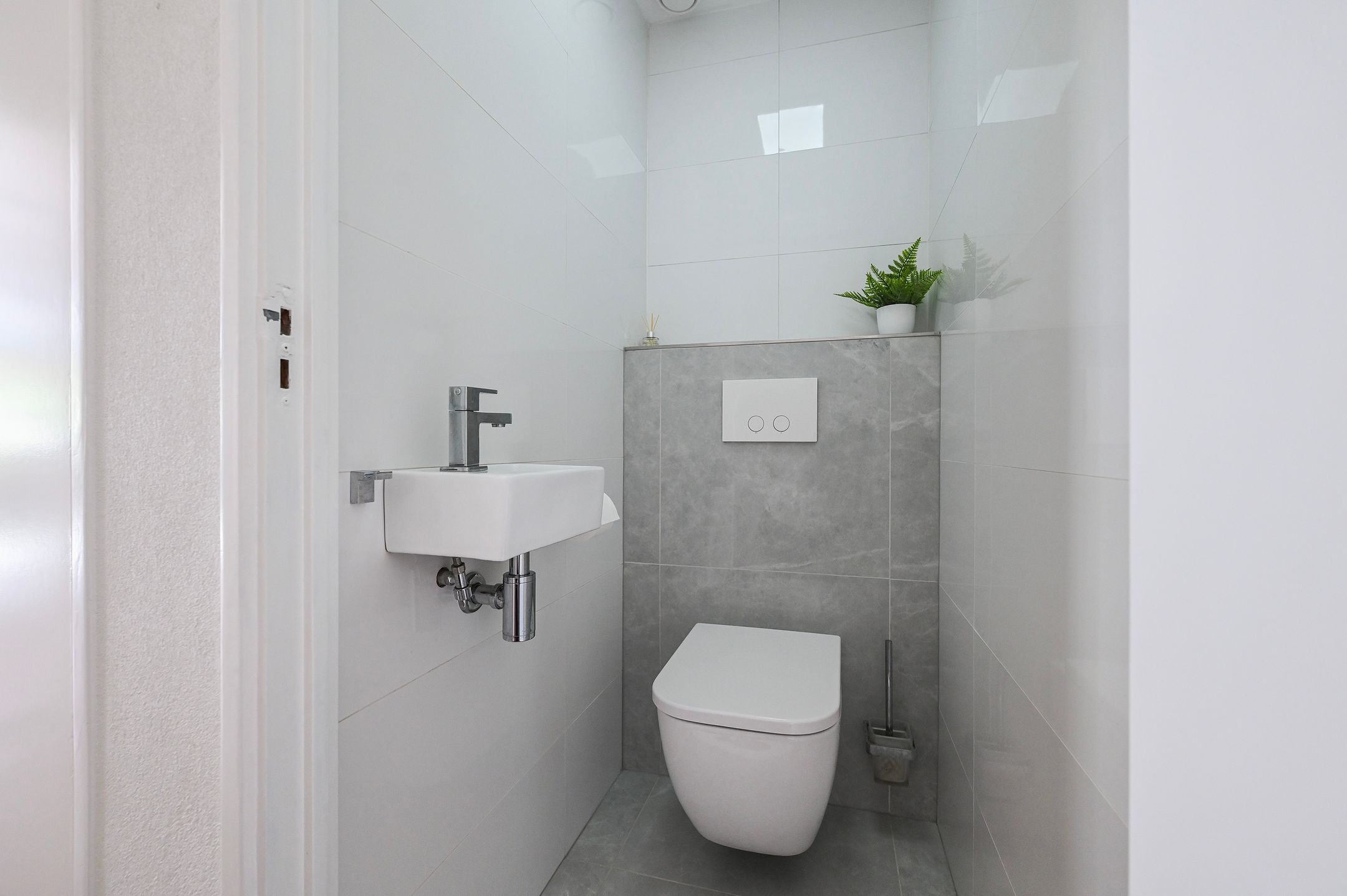 Photo 39 of van Alphenstraat 22