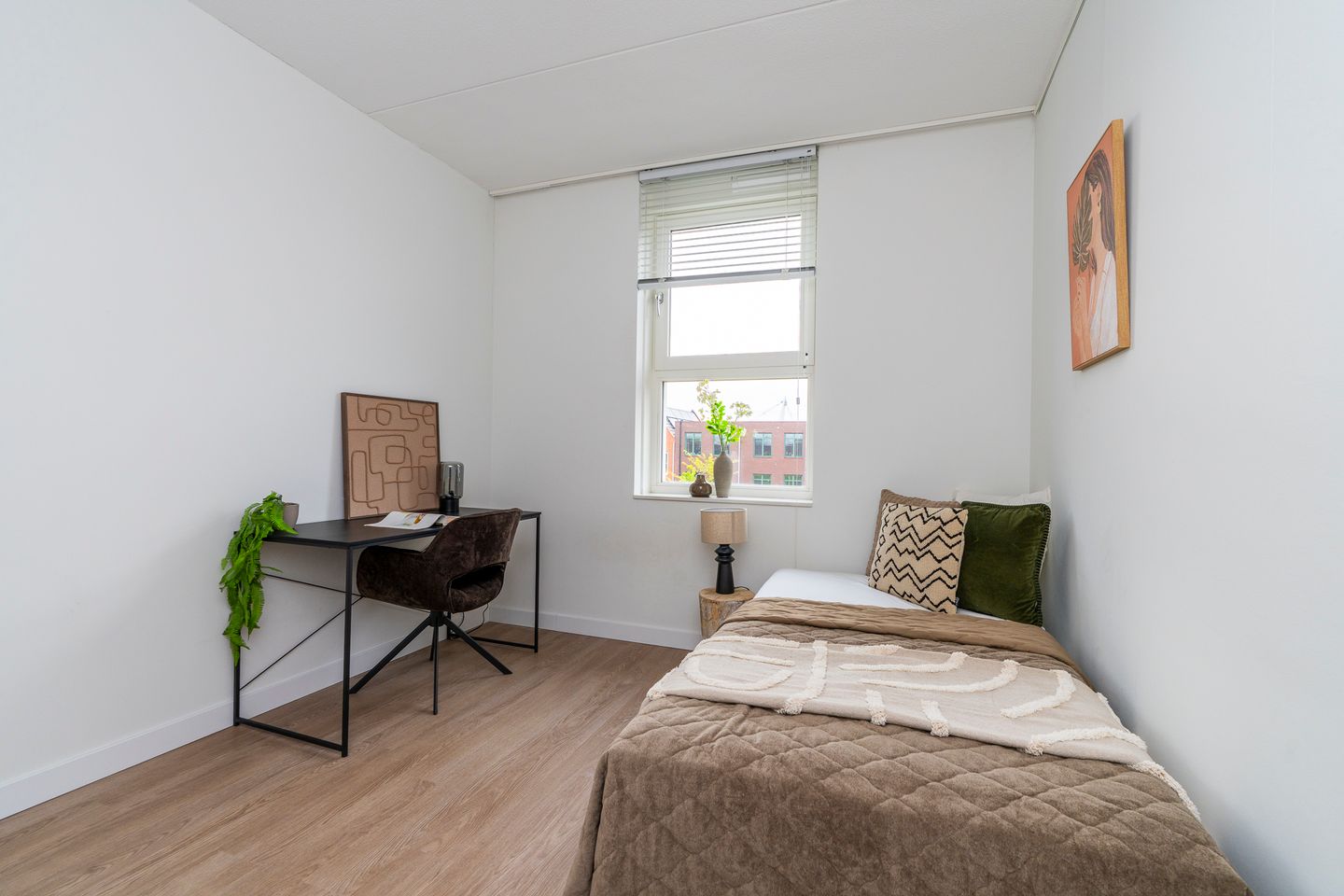 Energy-Efficient Townhouse with Private Parking in Green Leeuwesteyn — 25