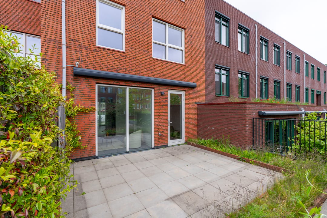 Energy-Efficient Townhouse with Private Parking in Green Leeuwesteyn — 8