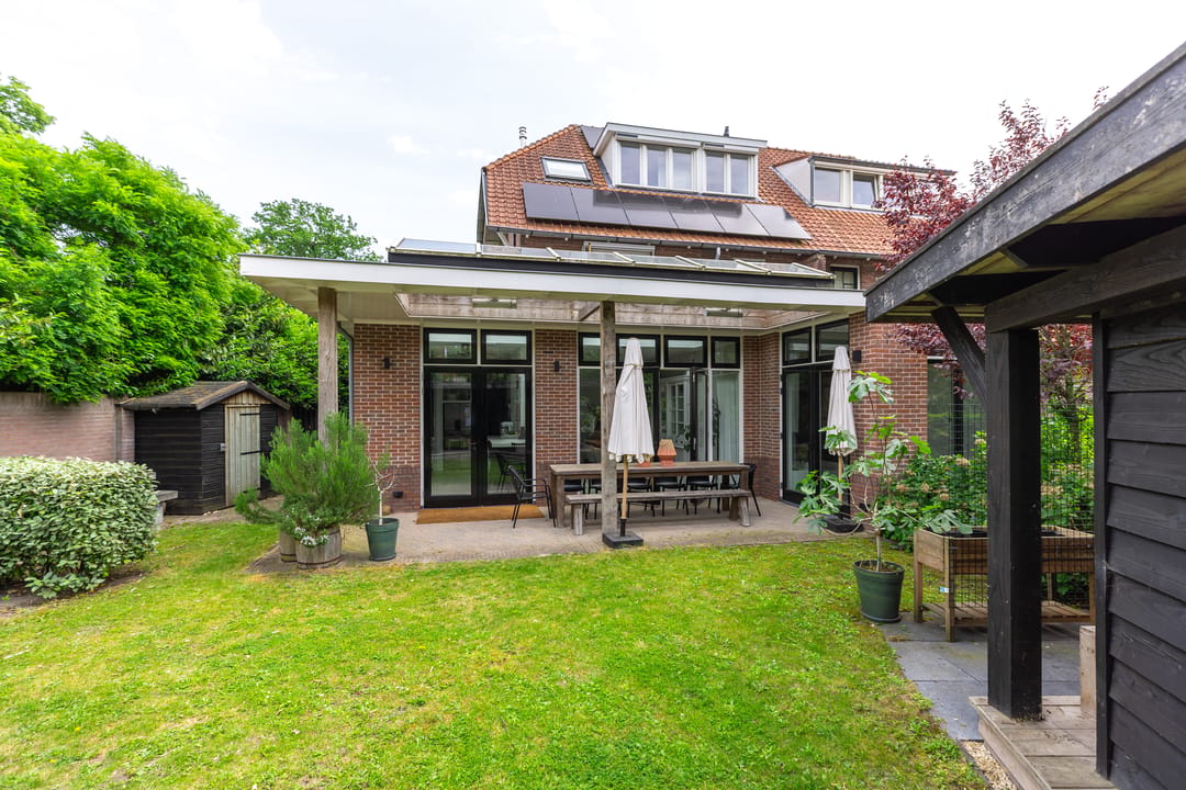 Spacious Family Villa in Protected Het Spiegel Neighborhood of Bussum — 47