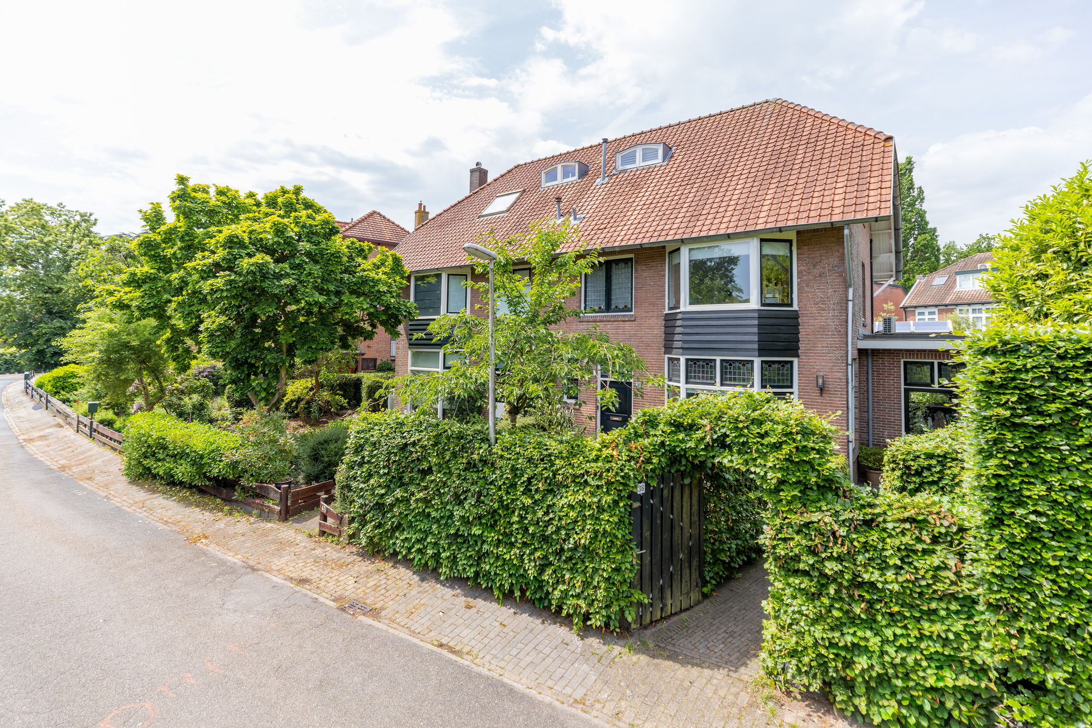 Spacious Family Villa in Protected Het Spiegel Neighborhood of Bussum — 54