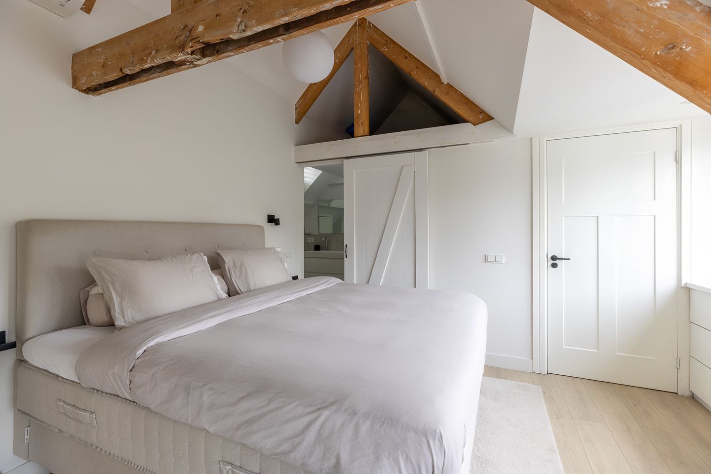 Spacious Family Villa in Protected Het Spiegel Neighborhood of Bussum — 40