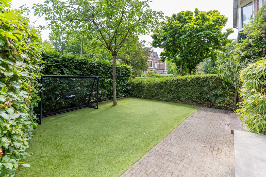 Spacious Family Villa in Protected Het Spiegel Neighborhood of Bussum — 52