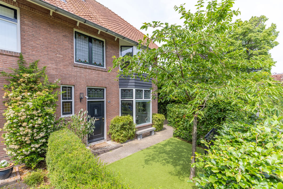 Spacious Family Villa in Protected Het Spiegel Neighborhood of Bussum — 53
