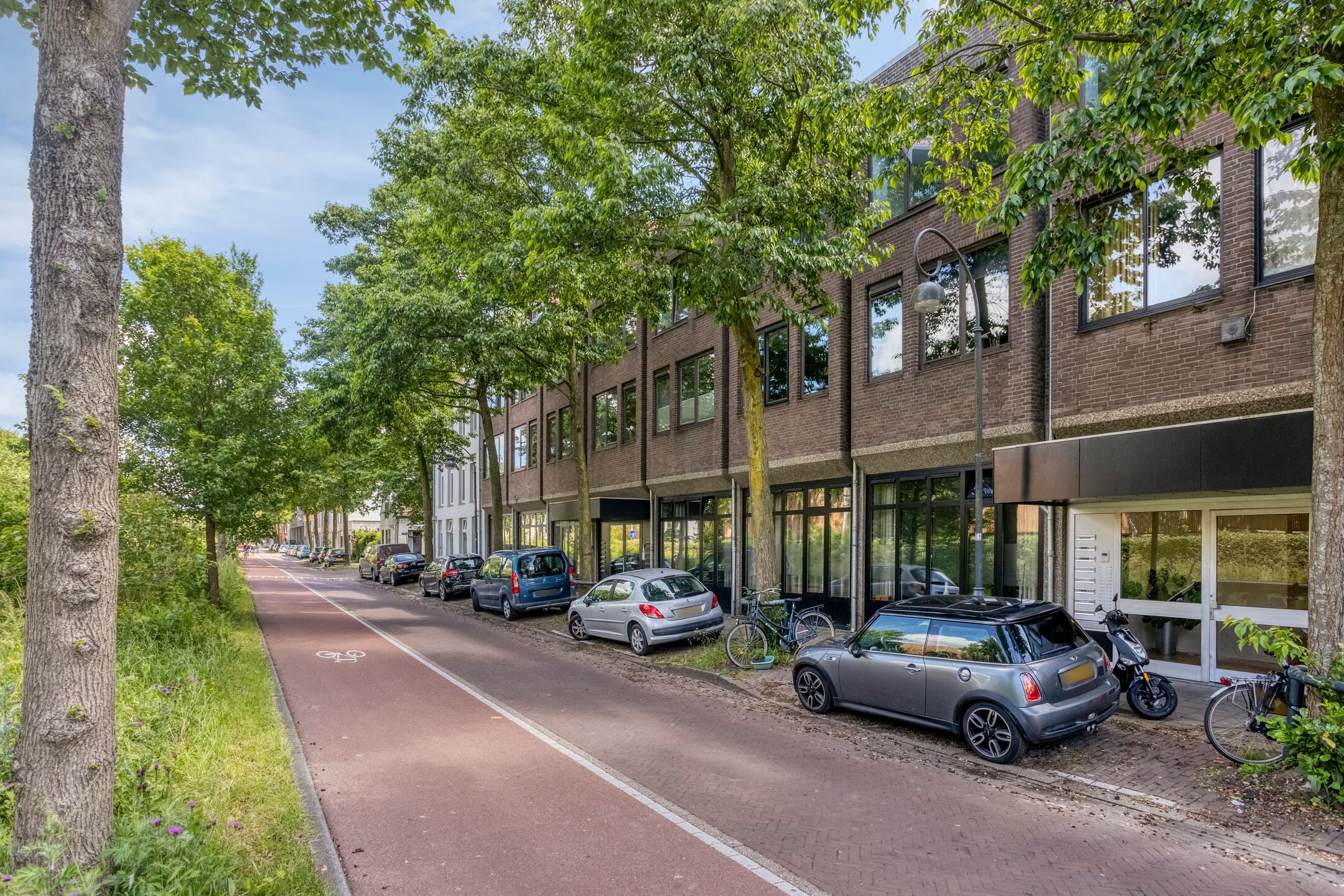 Corner Starter Apartment with South-Facing Garden Near Haarlem Center — 18