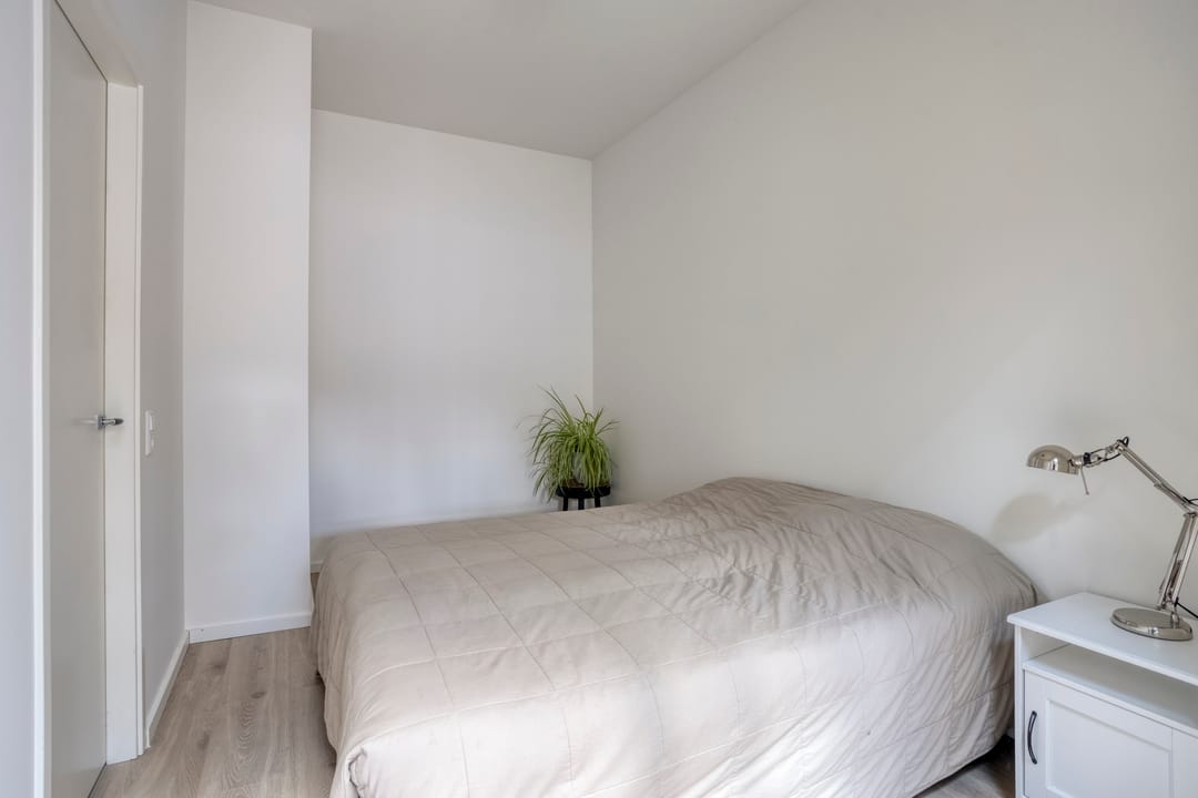 Corner Starter Apartment with South-Facing Garden Near Haarlem Center — 13