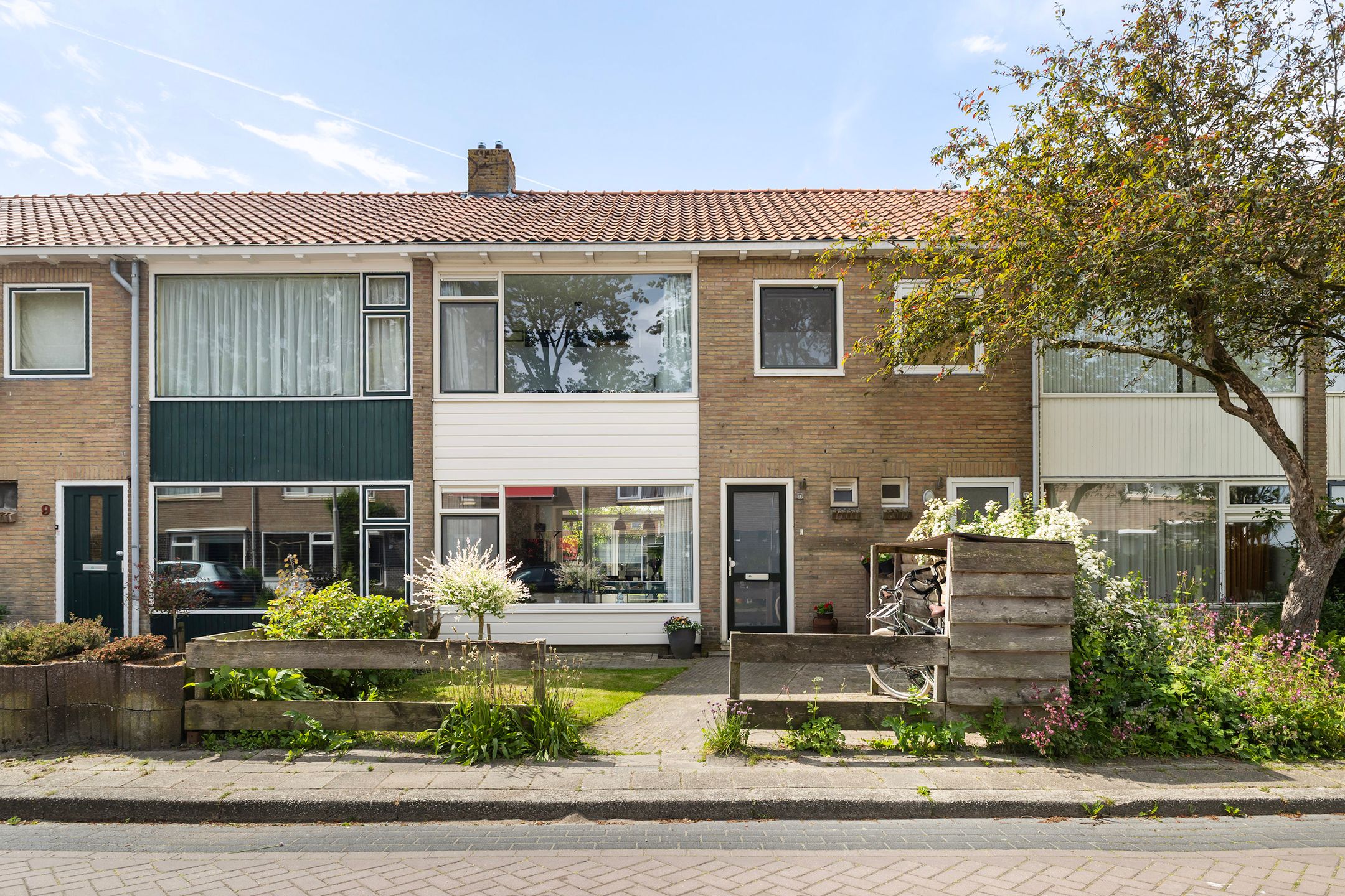 Terp 11 Lekkum, Lekkum