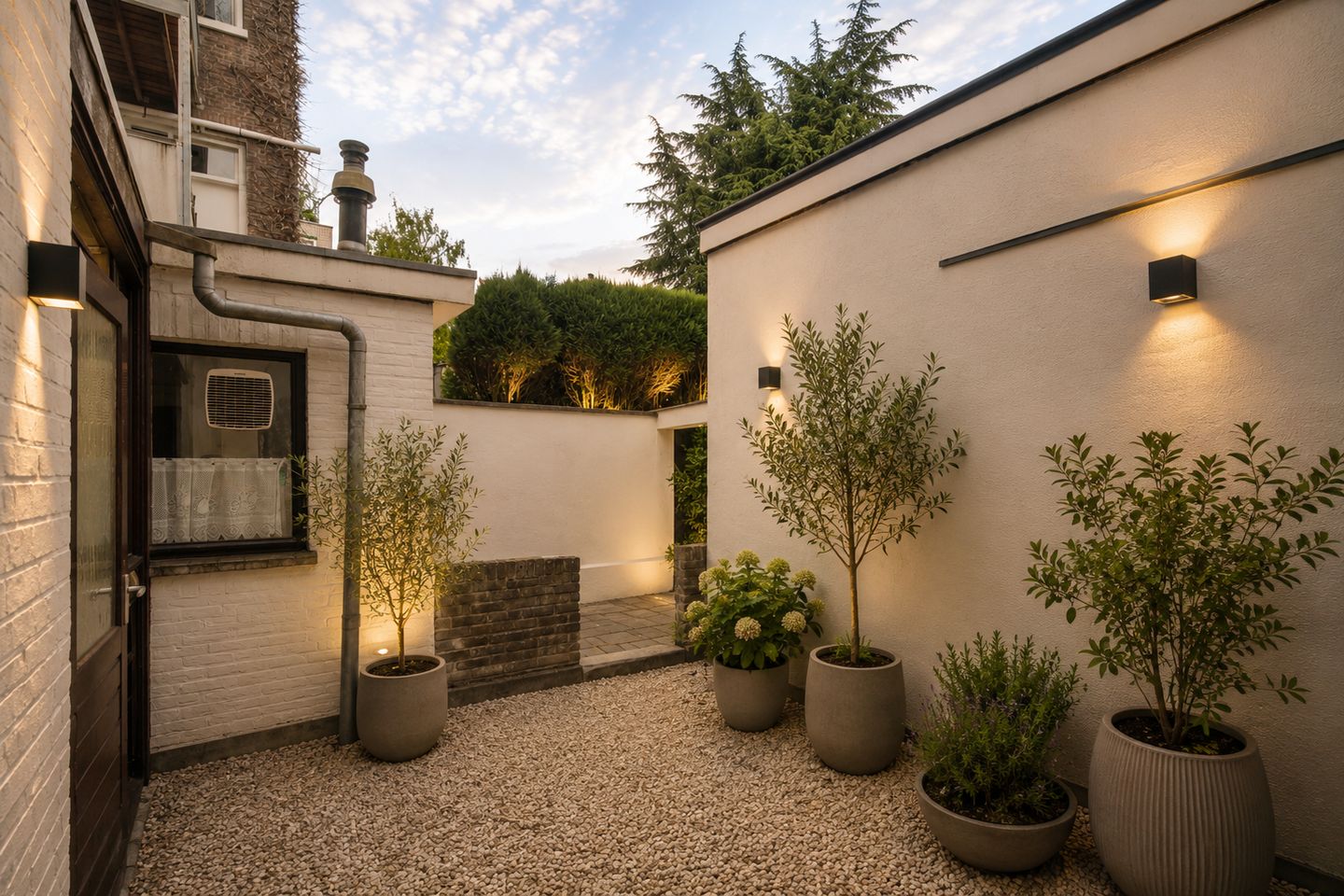 Renovation Opportunity in the Heart of the Jordaan with Private Courtyard — 10
