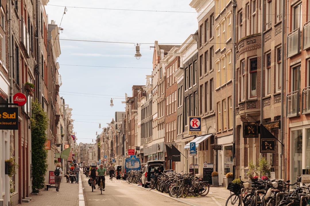 Renovation Opportunity in the Heart of the Jordaan with Private Courtyard — 23