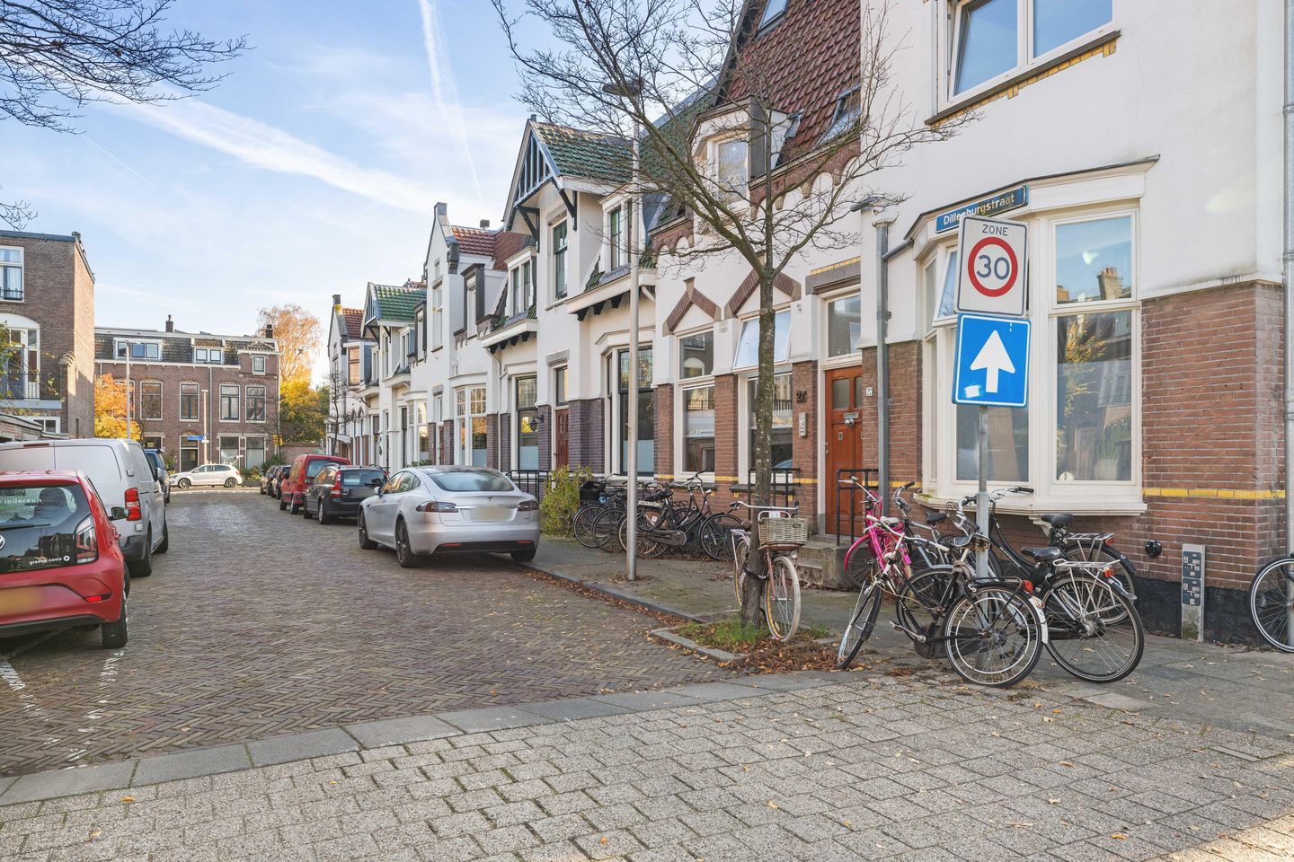 Compact Studio with High Ceilings in Utrecht-Oost — 20