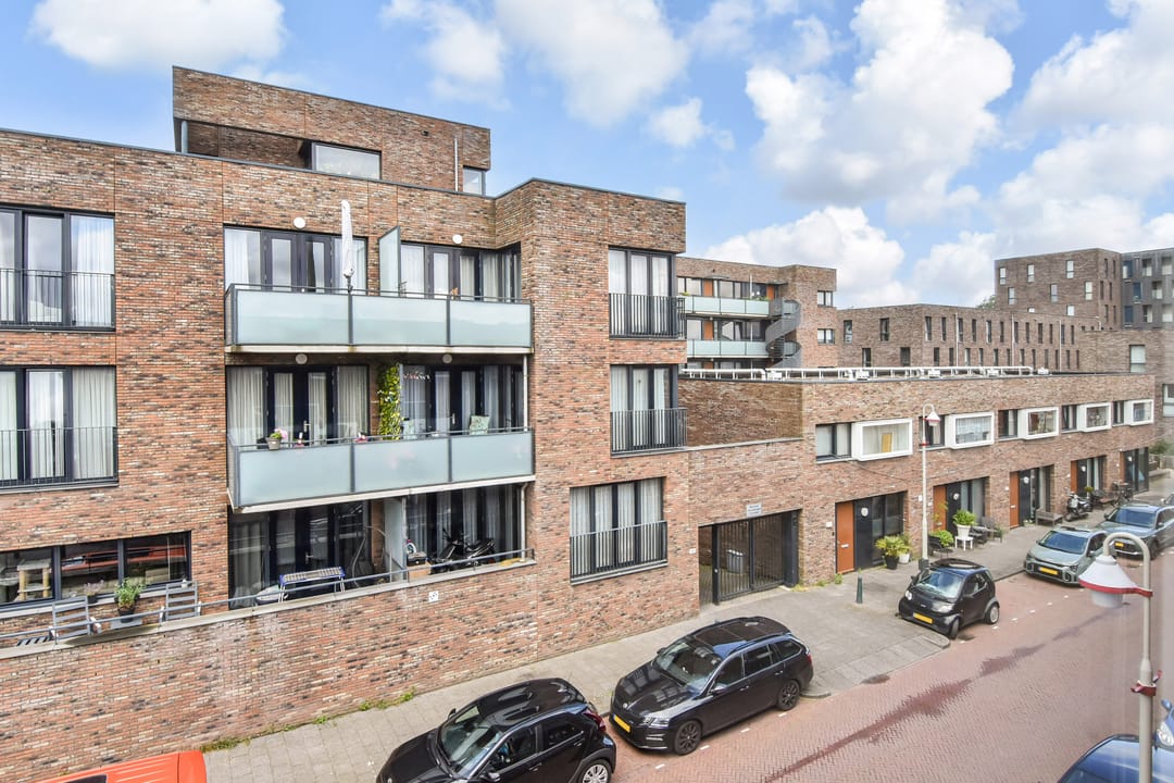 Modern Corner House with Rooftop Terrace in Scheveningen — 43