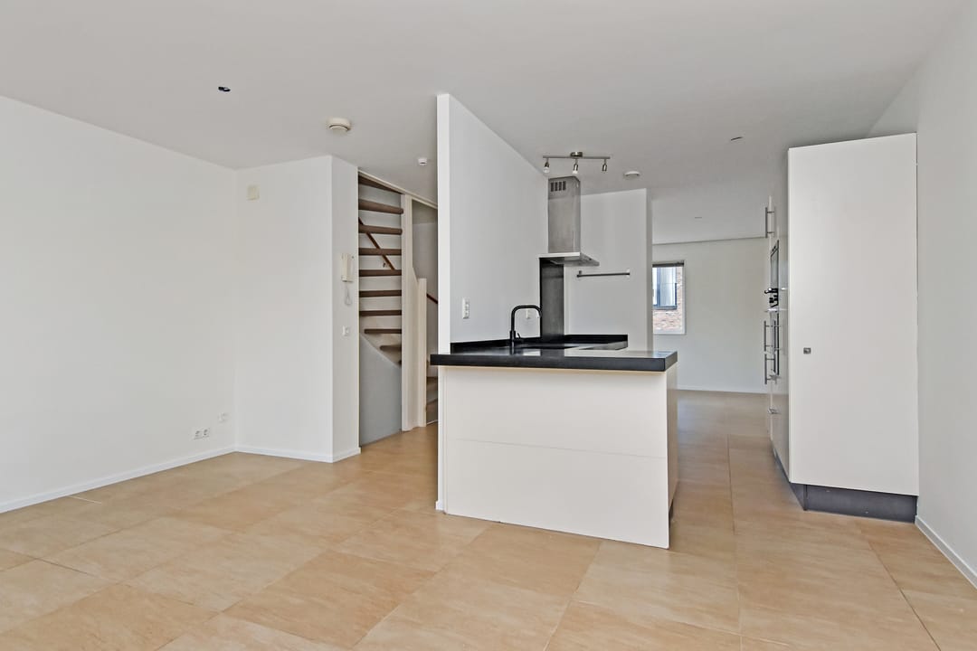 Modern Corner House with Rooftop Terrace in Scheveningen — 26