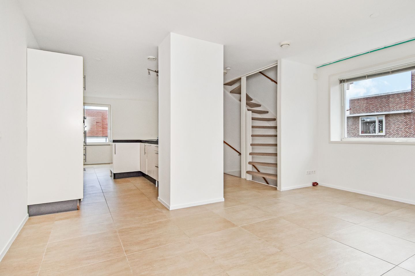 Modern Corner House with Rooftop Terrace in Scheveningen — 19