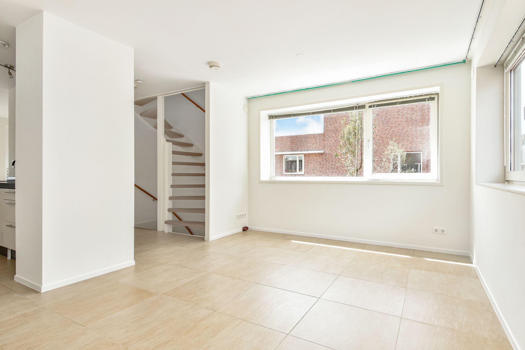 Modern Corner House with Rooftop Terrace in Scheveningen — 18