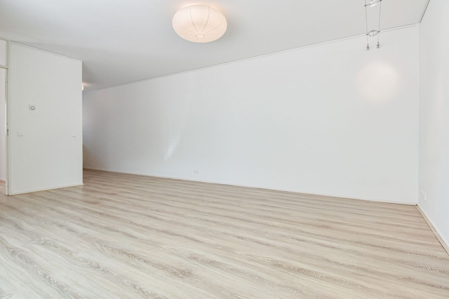 Modern Corner House with Rooftop Terrace in Scheveningen — 10