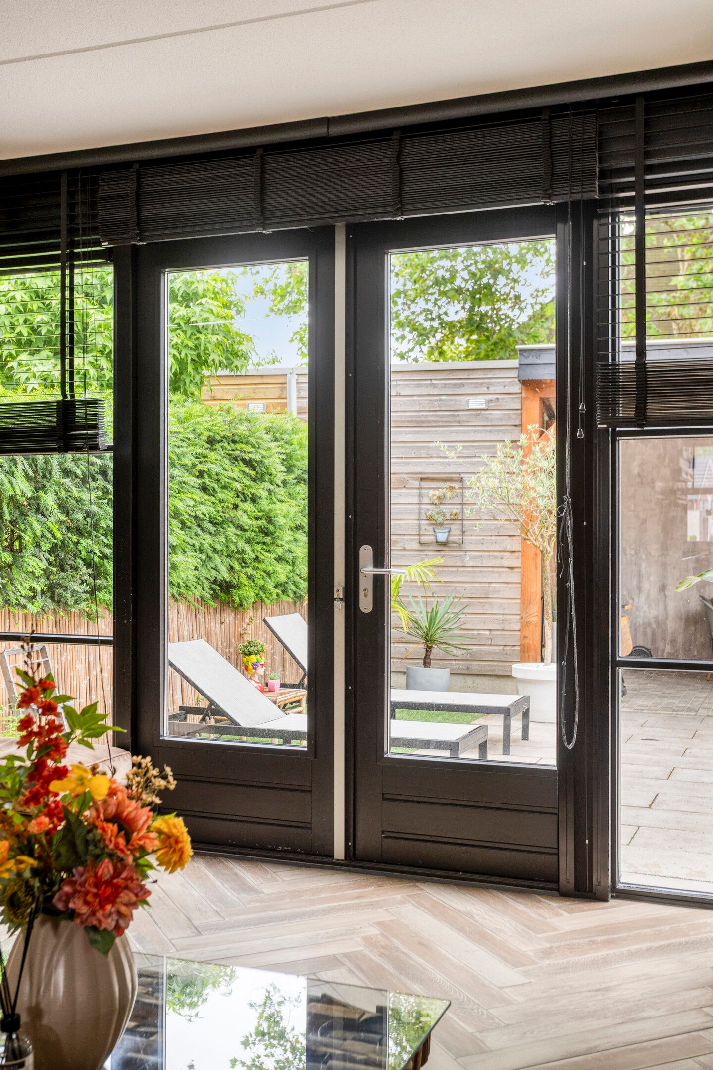 Spacious Corner Home with Premium Finishes and Sunny Garden Canopy — 14