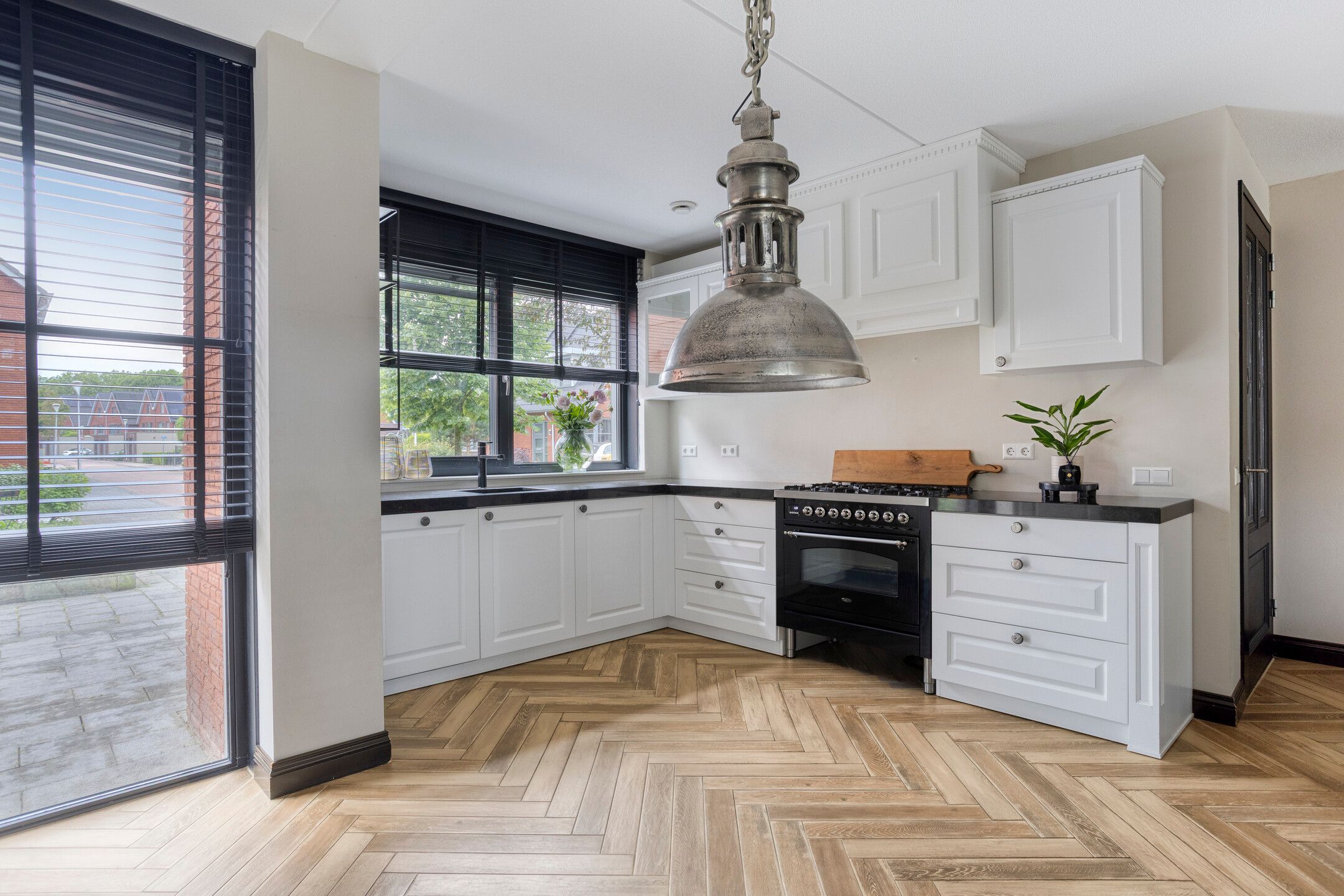 Spacious Corner Home with Premium Finishes and Sunny Garden Canopy — 18