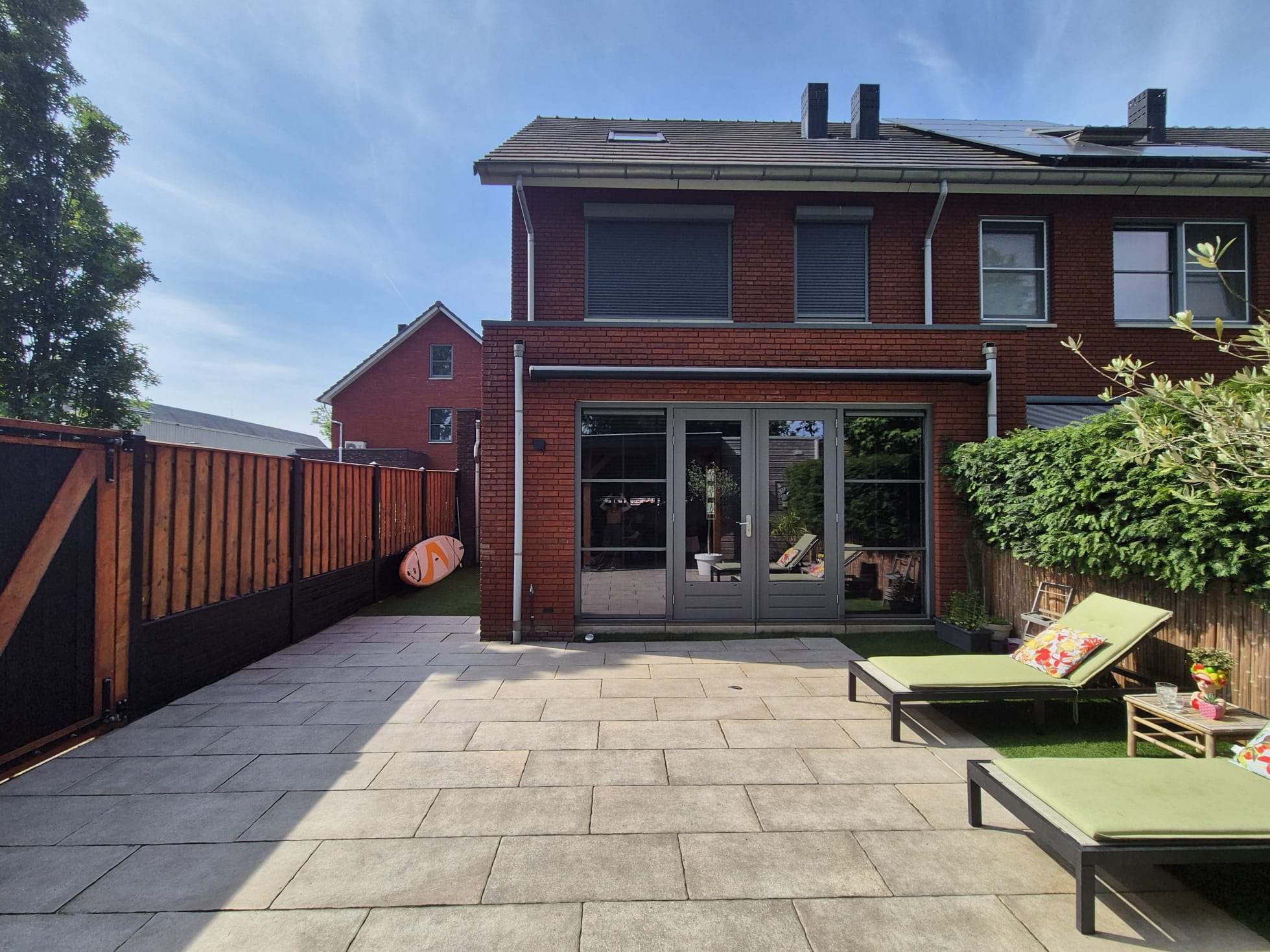 Spacious Corner Home with Premium Finishes and Sunny Garden Canopy — 51