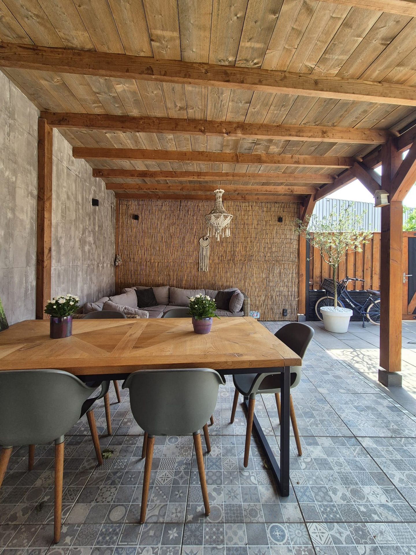 Spacious Corner Home with Premium Finishes and Sunny Garden Canopy — 49