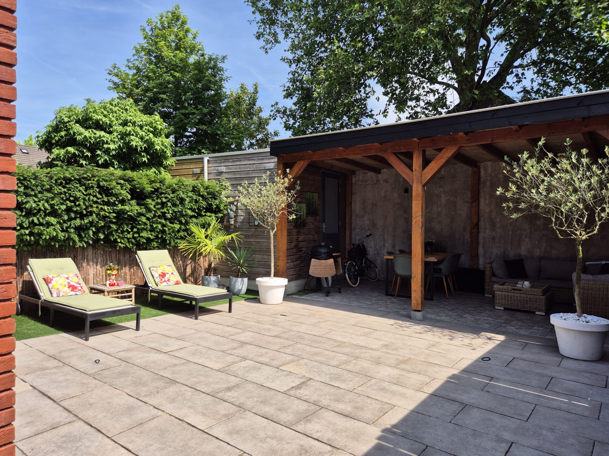 Spacious Corner Home with Premium Finishes and Sunny Garden Canopy — 66