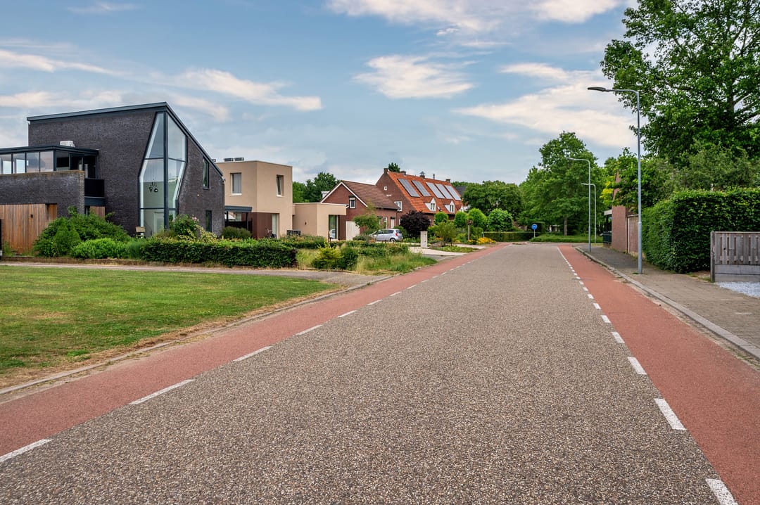 Spacious Detached Home with South-Facing Garden and Carport in Quiet Village Setting — 71