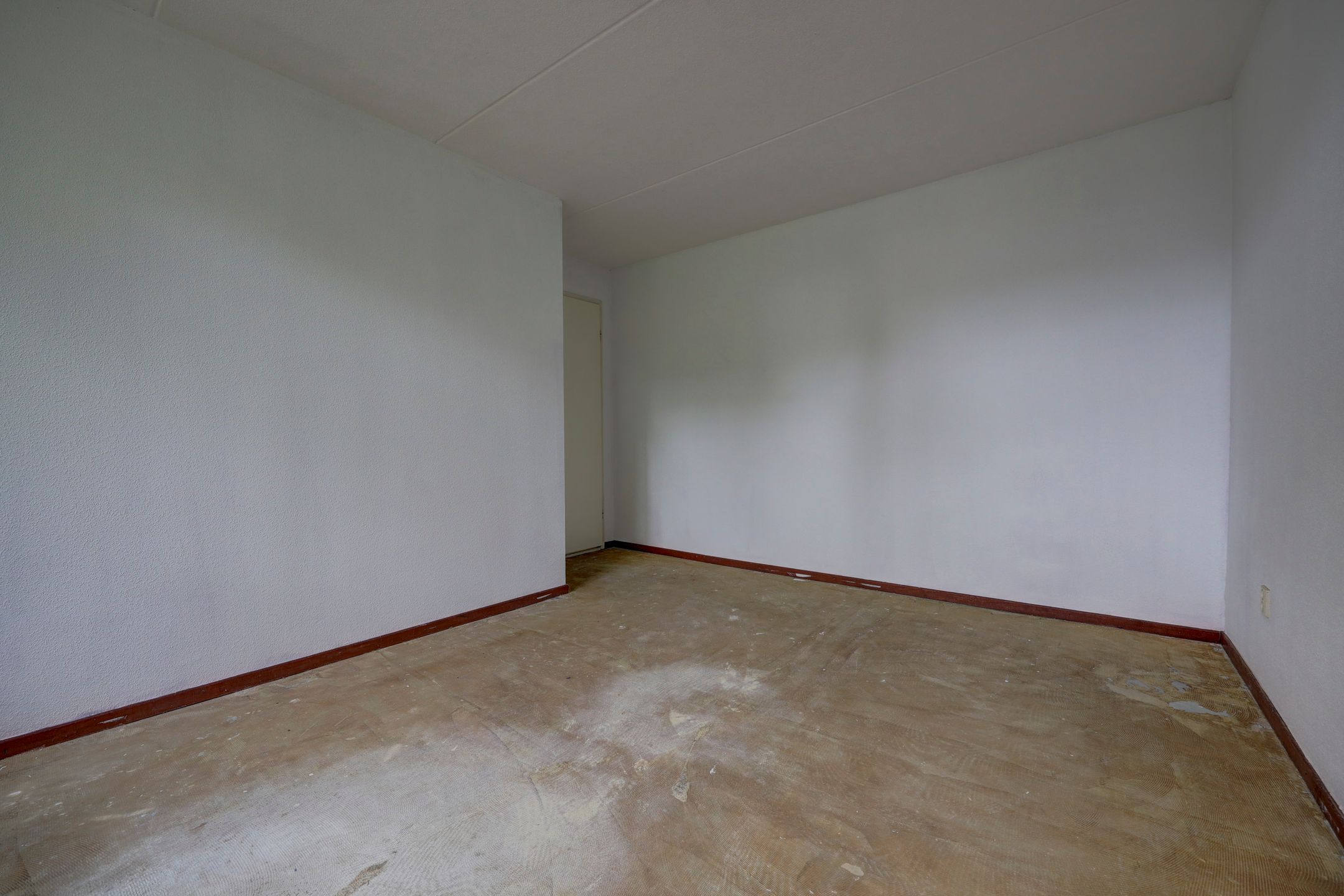 Spacious Corner Family Home with 4 Bedrooms and South-Facing Garden — 21