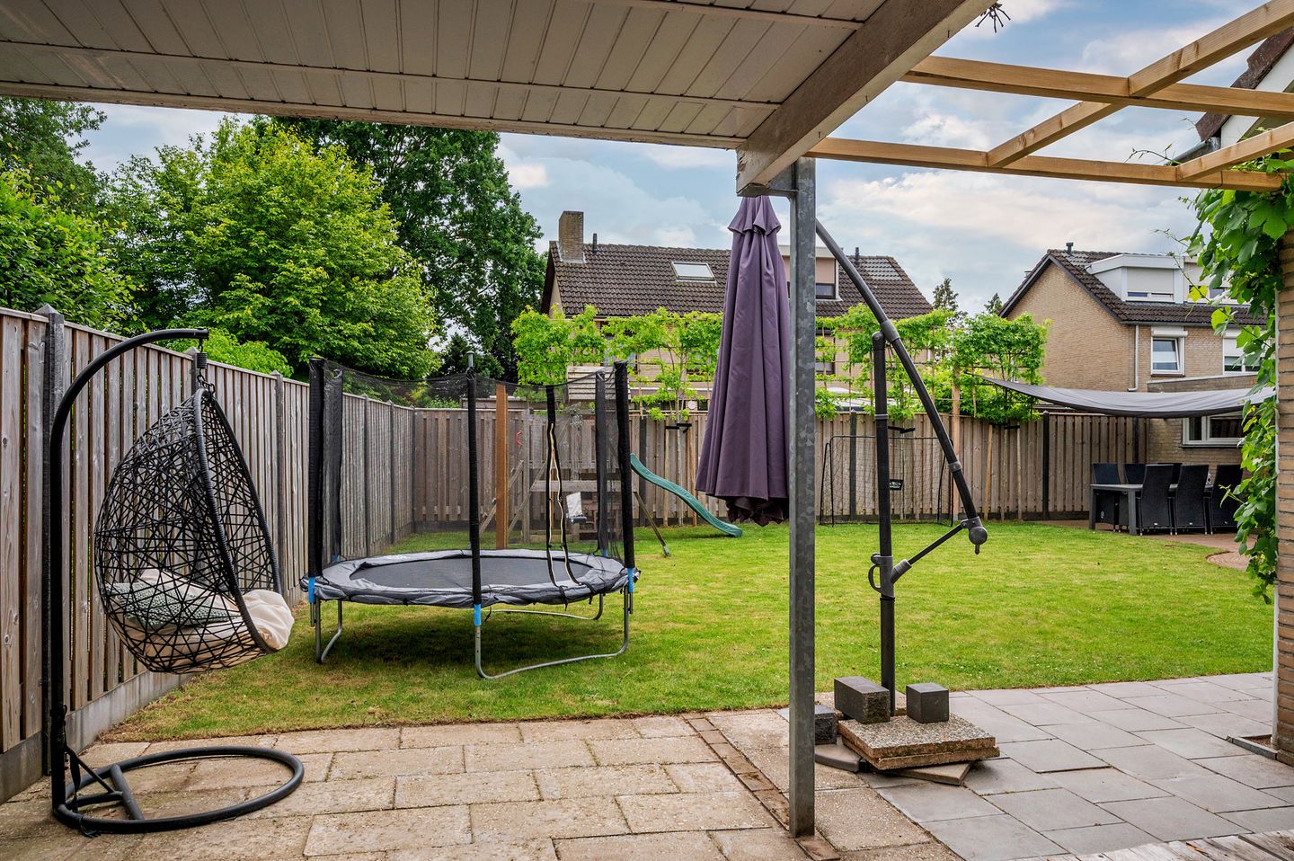 Spacious Detached Home with South-Facing Garden and Carport in Quiet Village Setting — 55