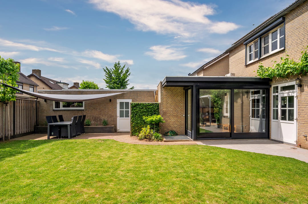 Spacious Detached Home with South-Facing Garden and Carport in Quiet Village Setting — 58