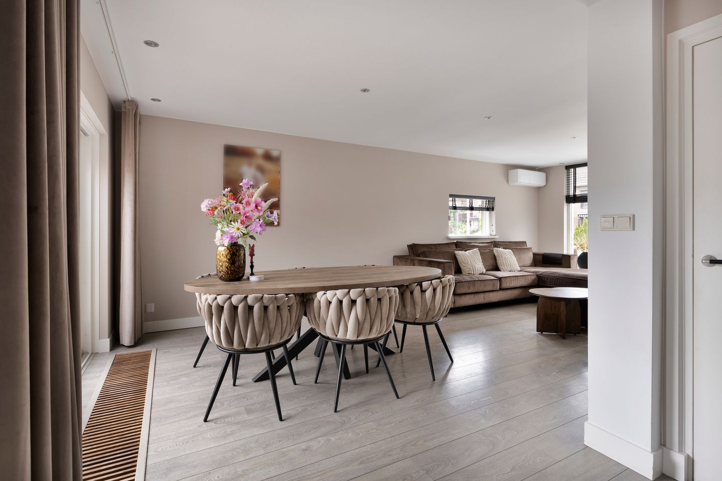 Spacious Corner Home with Garage in Family-Friendly Helmond — 14