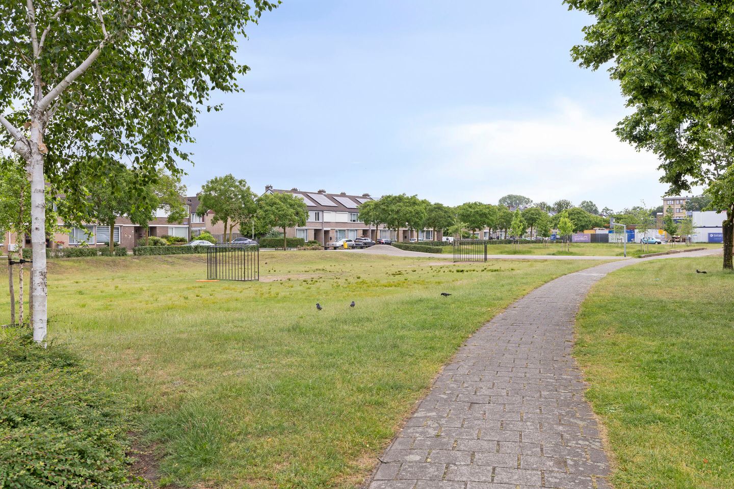 Spacious Corner Home with Garage in Family-Friendly Helmond — 50