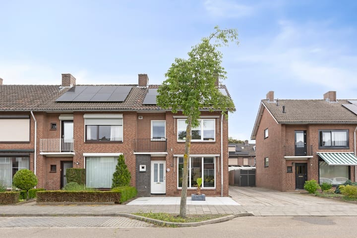 Photo 2 of Generaal Snijdersstraat 11