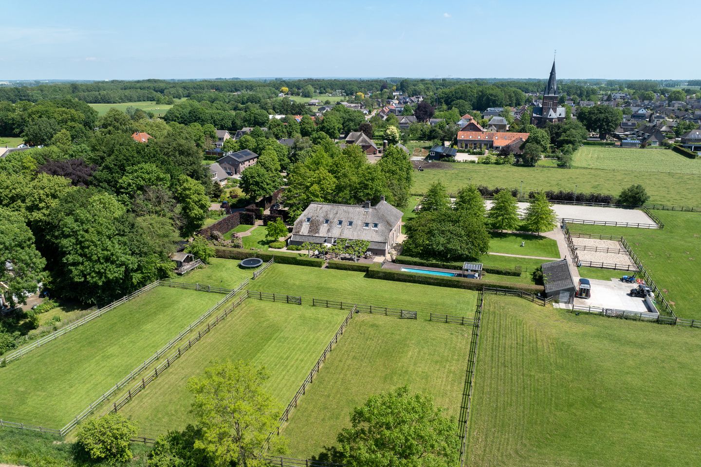 Monumental Farmhouse with Premium Equestrian Facilities in Bergharen — 79