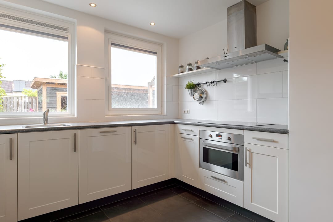Modernized Semi-Detached Home with Garage in Child-Friendly Oosterboer — 16