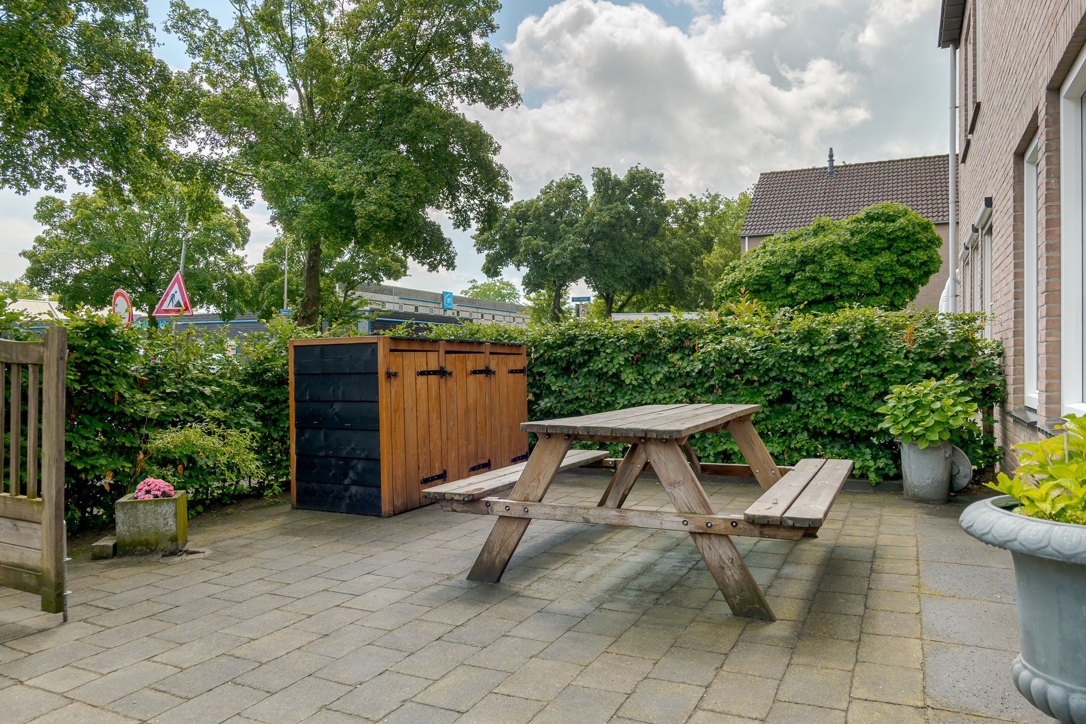 Modernized Semi-Detached Home with Garage in Child-Friendly Oosterboer — 48
