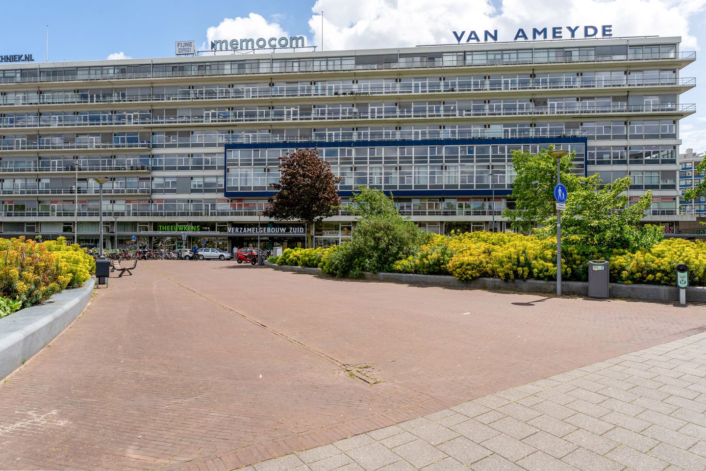 Bekijk foto 2 van Strevelsweg 700