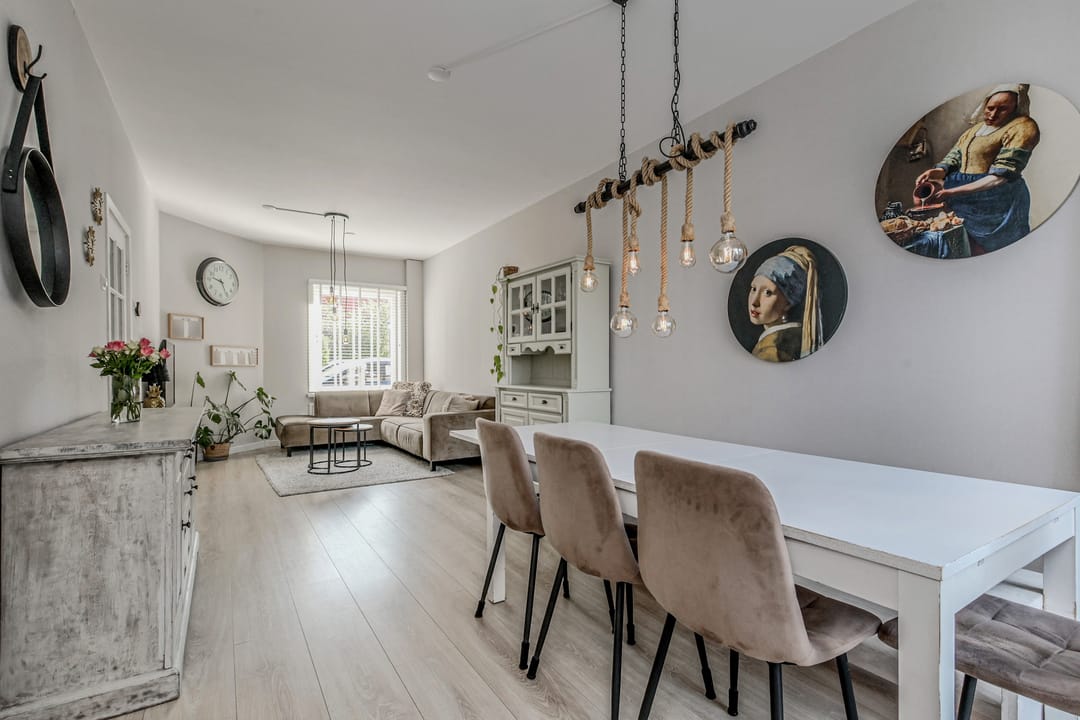 Charming Family Home with Four Bedrooms in Popular Oranjekwartier, Voorburg — 7