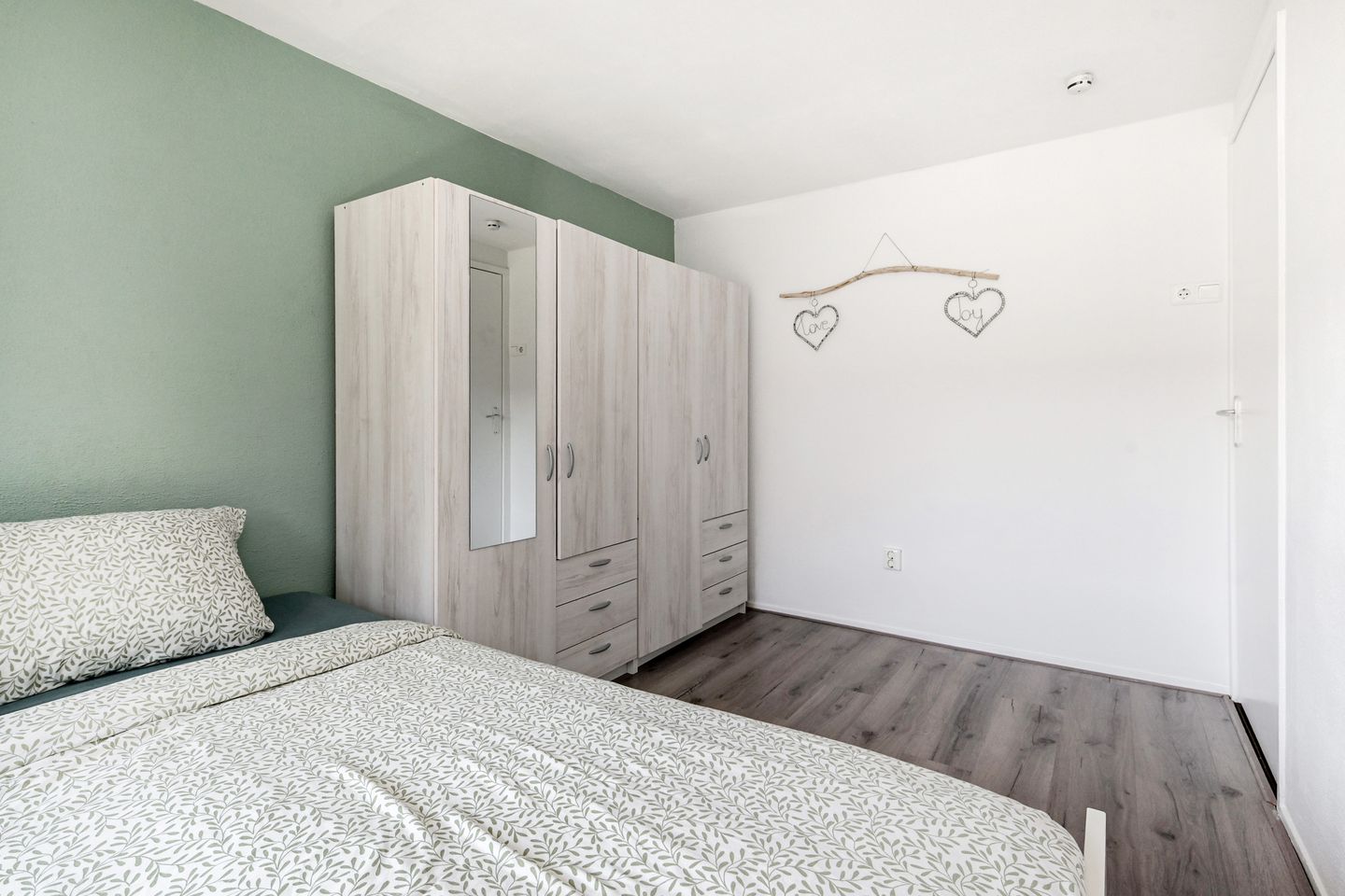 Charming Family Home with Four Bedrooms in Popular Oranjekwartier, Voorburg — 25