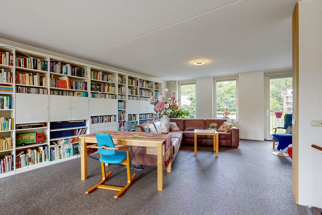 Spacious and Versatile Terraced Home with Flexible Layout in Green Park Setting — 16
