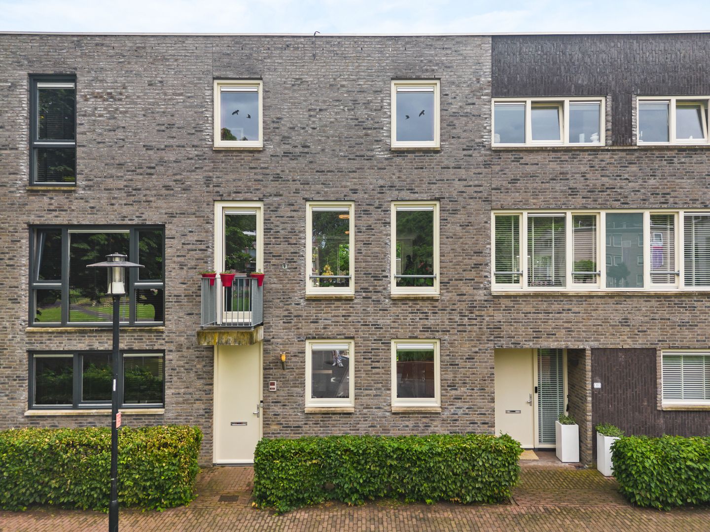 Spacious and Versatile Terraced Home with Flexible Layout in Green Park Setting — 35