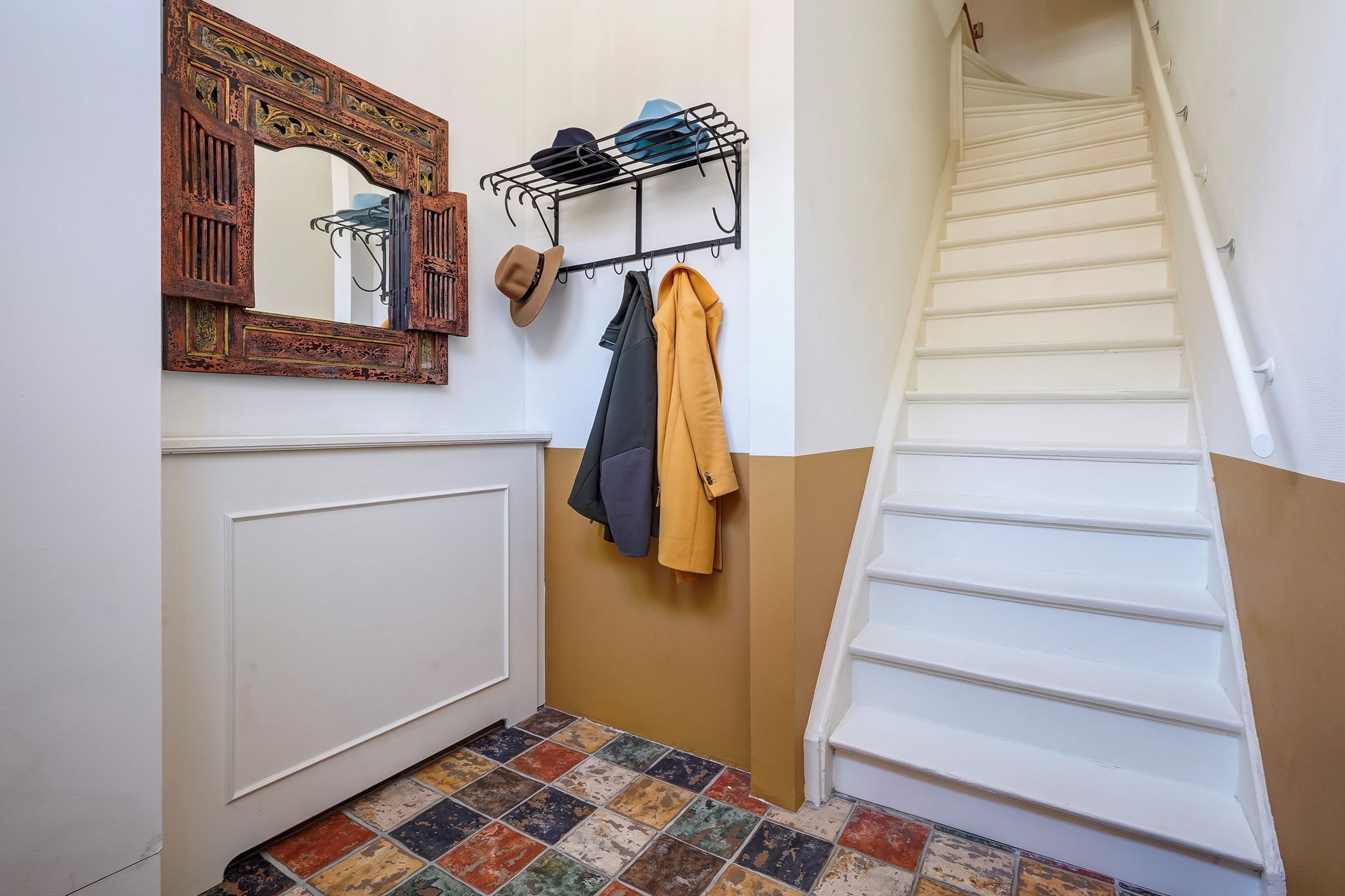 Spacious Double Upper Apartment with Large Terrace in Popular Zeeheldenkwartier — 9