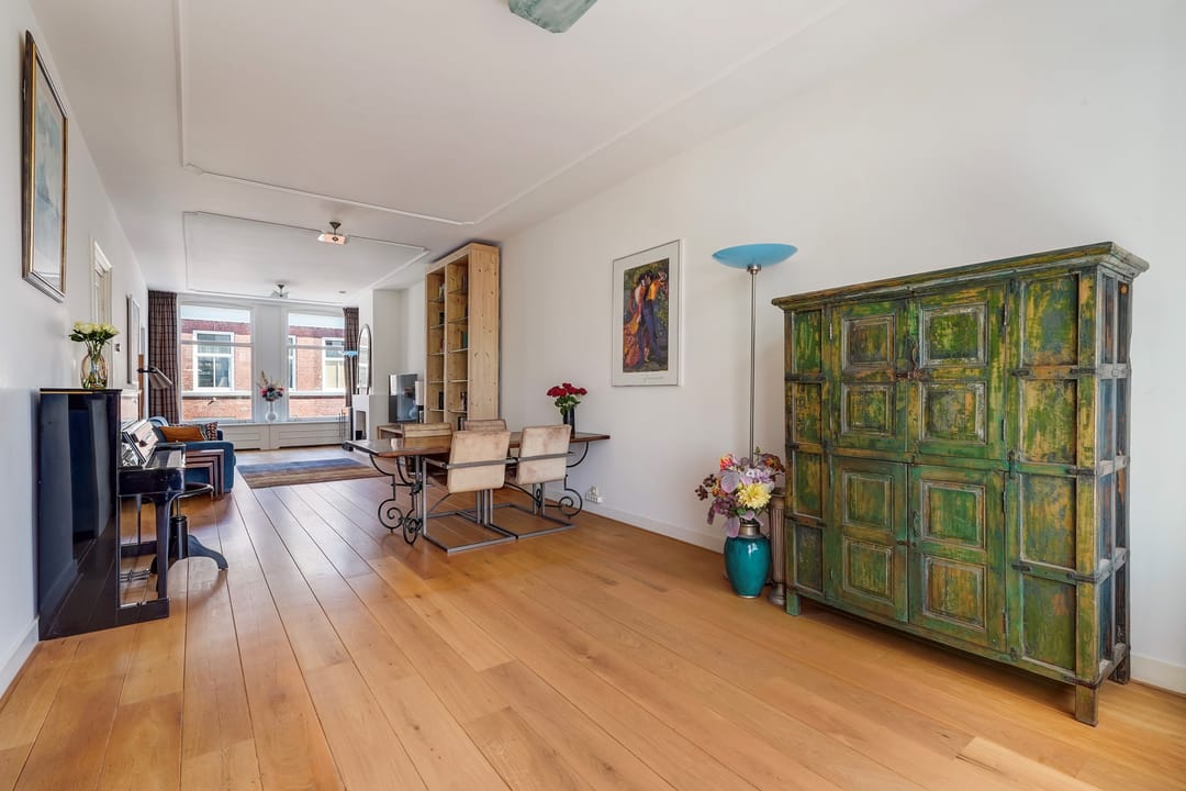 Spacious Double Upper Apartment with Large Terrace in Popular Zeeheldenkwartier — 13