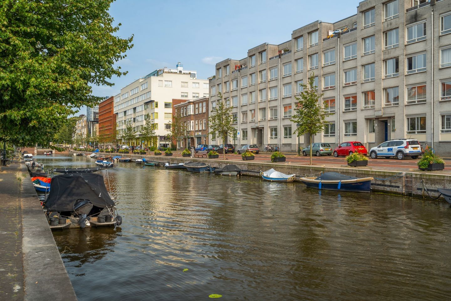 Spacious Double Upper Apartment with Large Terrace in Popular Zeeheldenkwartier — 45