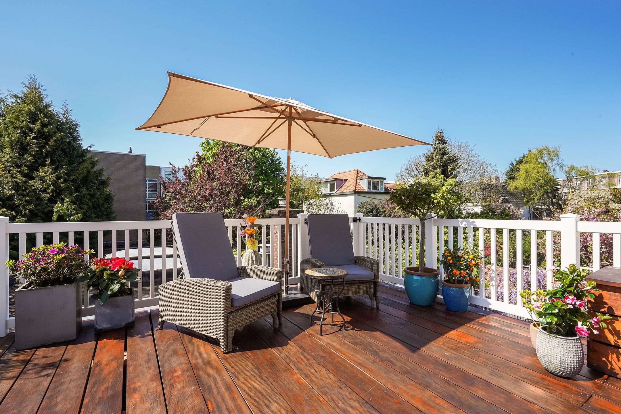 Spacious Double Upper Apartment with Large Terrace in Popular Zeeheldenkwartier — 24