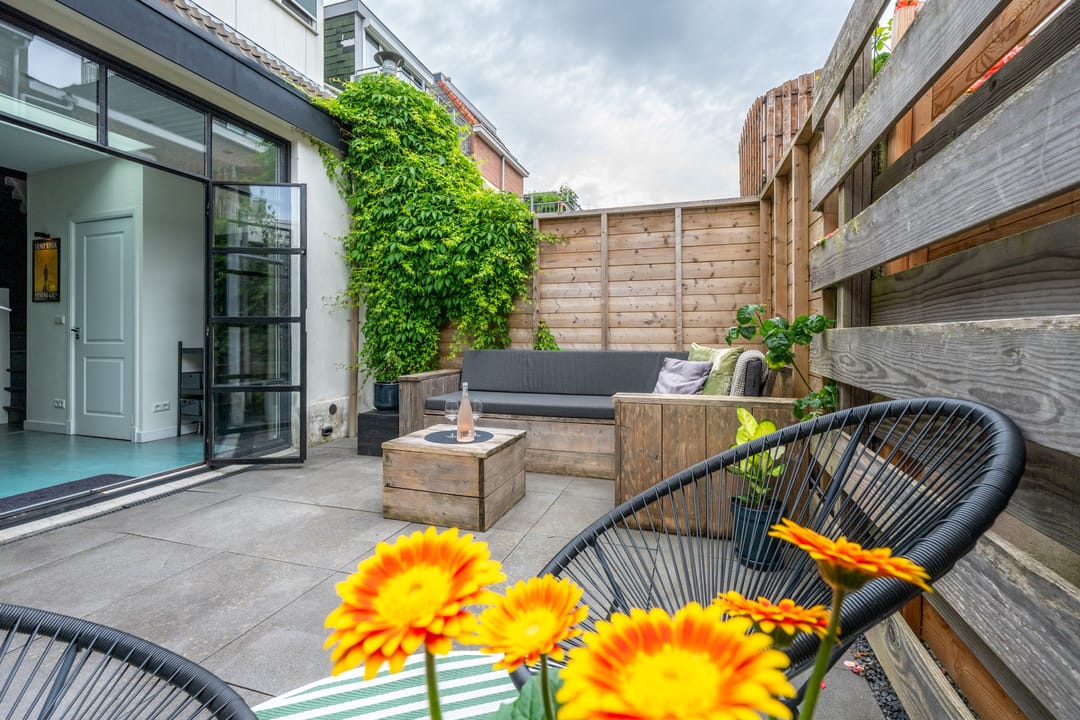 Charming 4-Room Terraced House with Sunny Garden in Lombok, Utrecht — 28