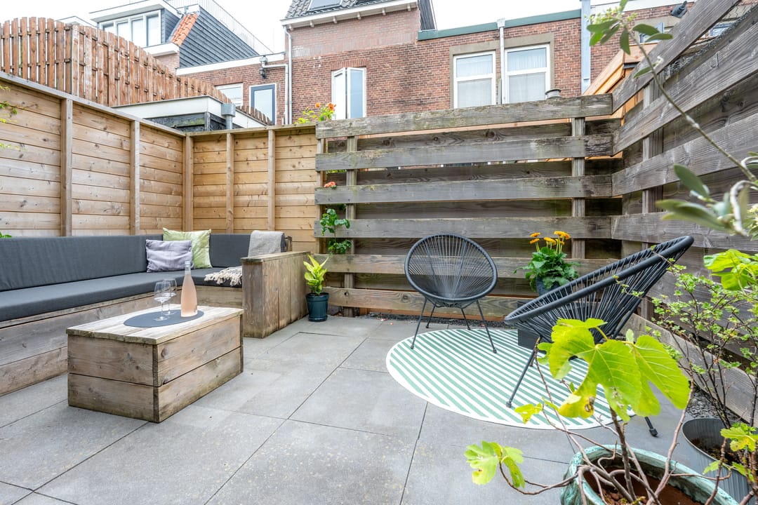 Charming 4-Room Terraced House with Sunny Garden in Lombok, Utrecht — 26