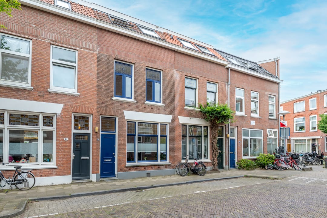 Charming 4-Room Terraced House with Sunny Garden in Lombok, Utrecht — 43