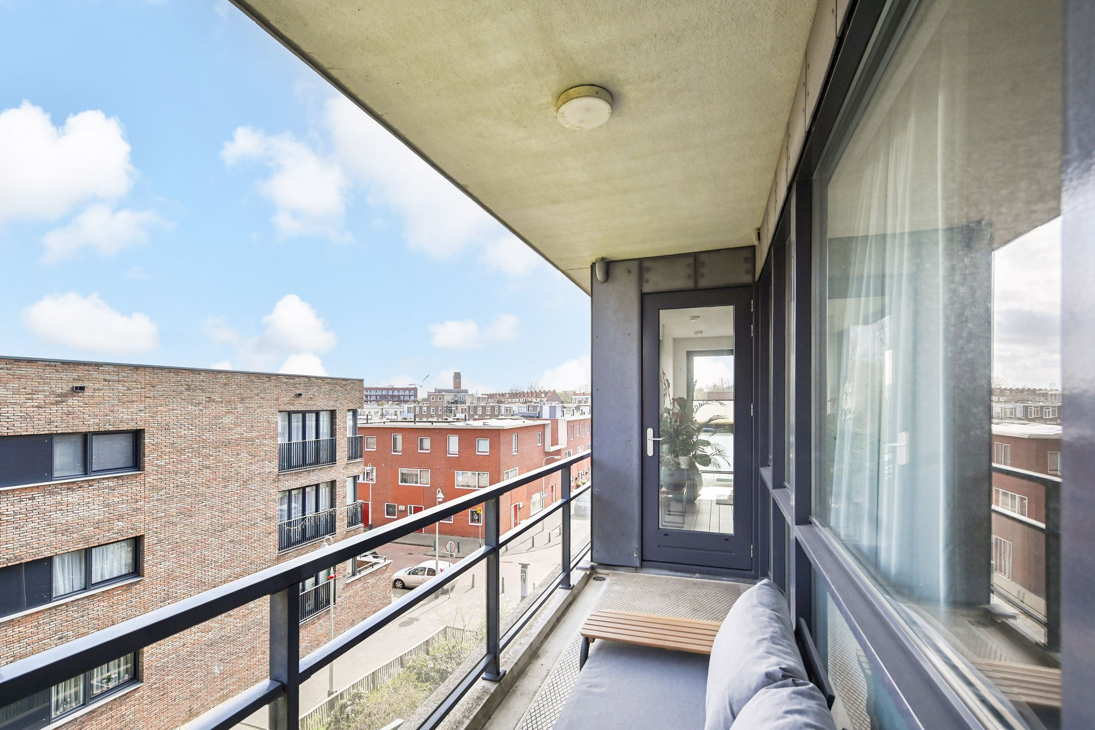 Luxury Corner Apartment with Direct Dune Access in The Hague — 24