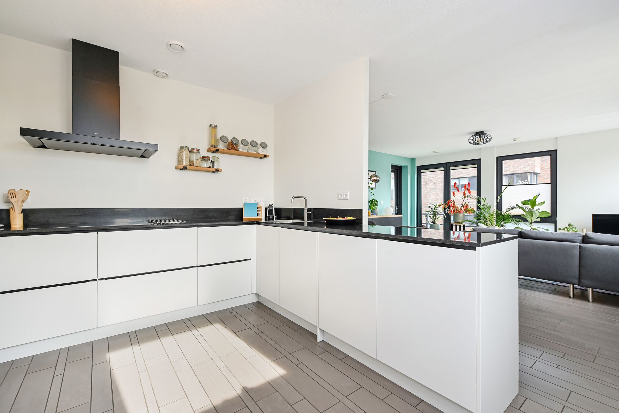 Photo 15 of Bevelandsestraat 166